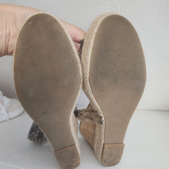 Espadrilles - Picture 3 of 3